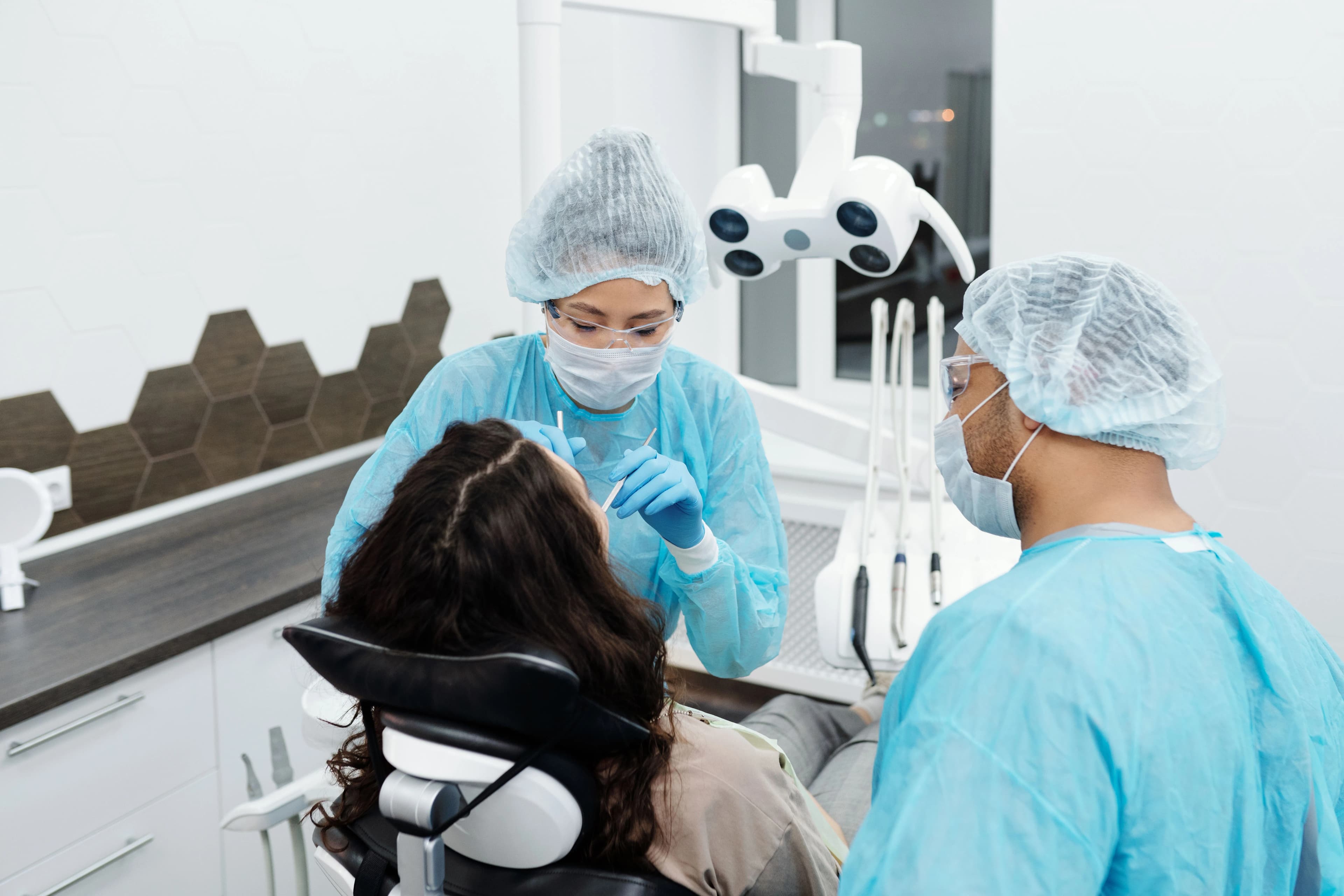 Dental Tourism Checklist for International Patients article cover image